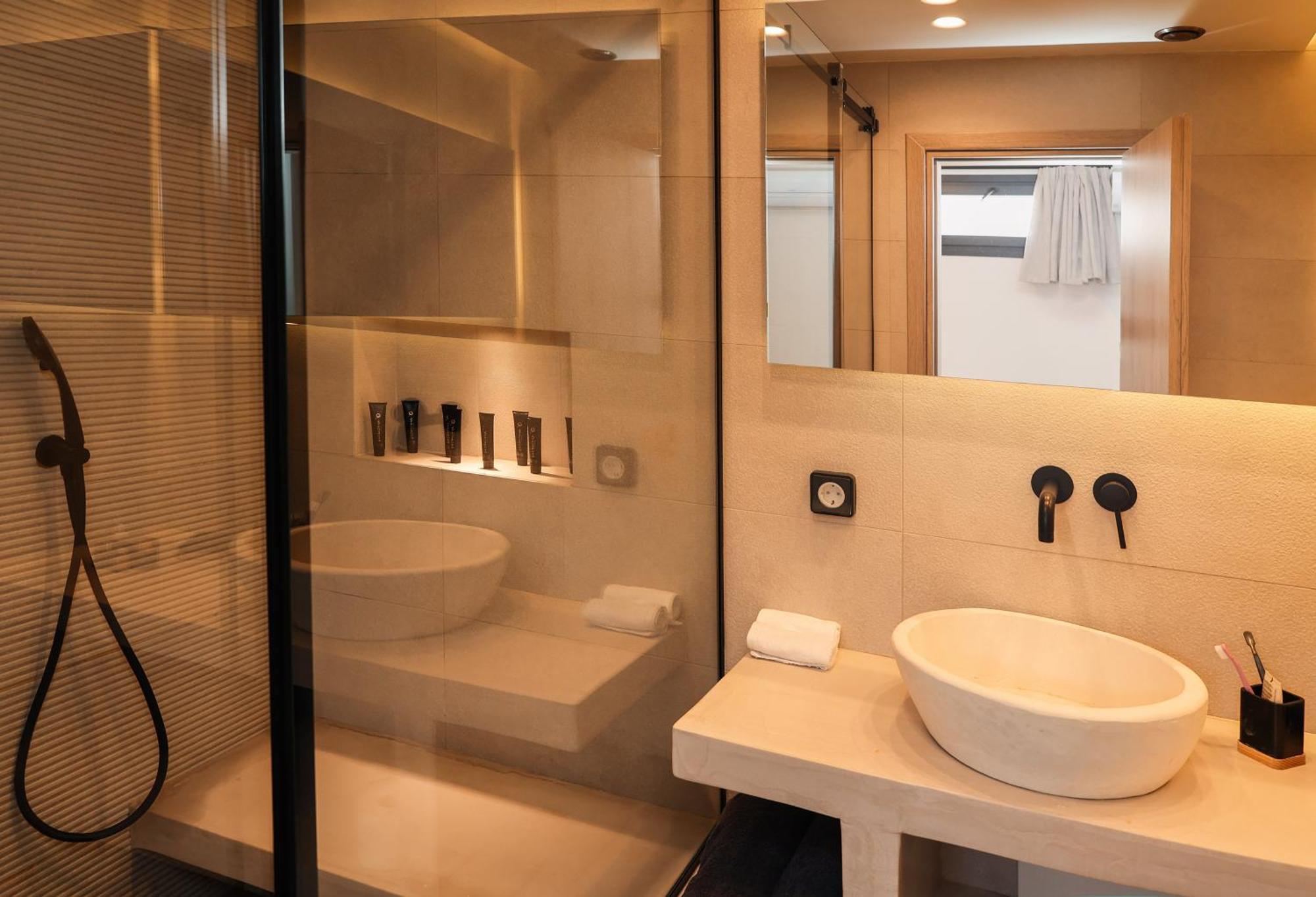 North Wind Luxury Suites イア エクステリア 写真