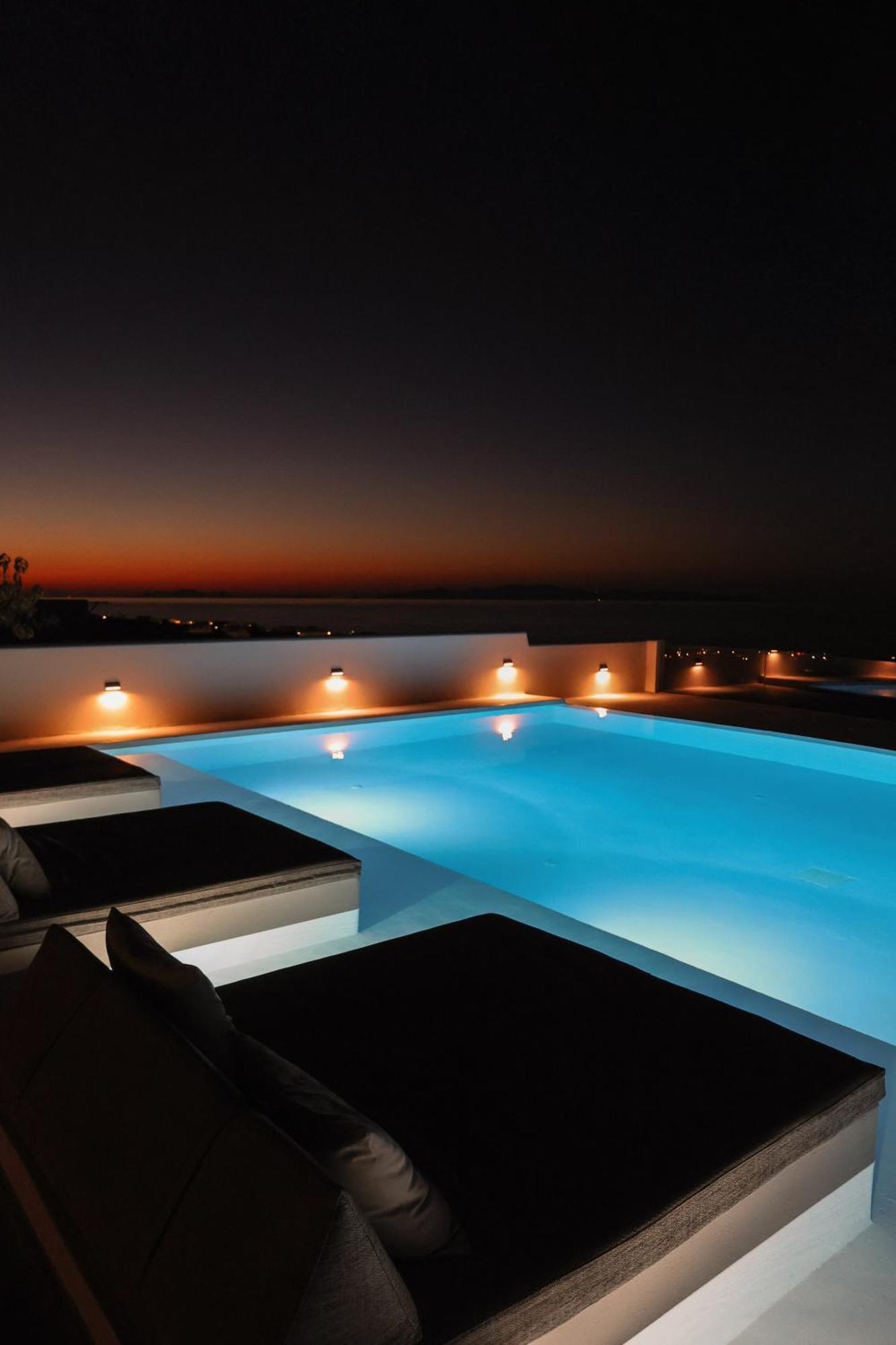 North Wind Luxury Suites イア エクステリア 写真